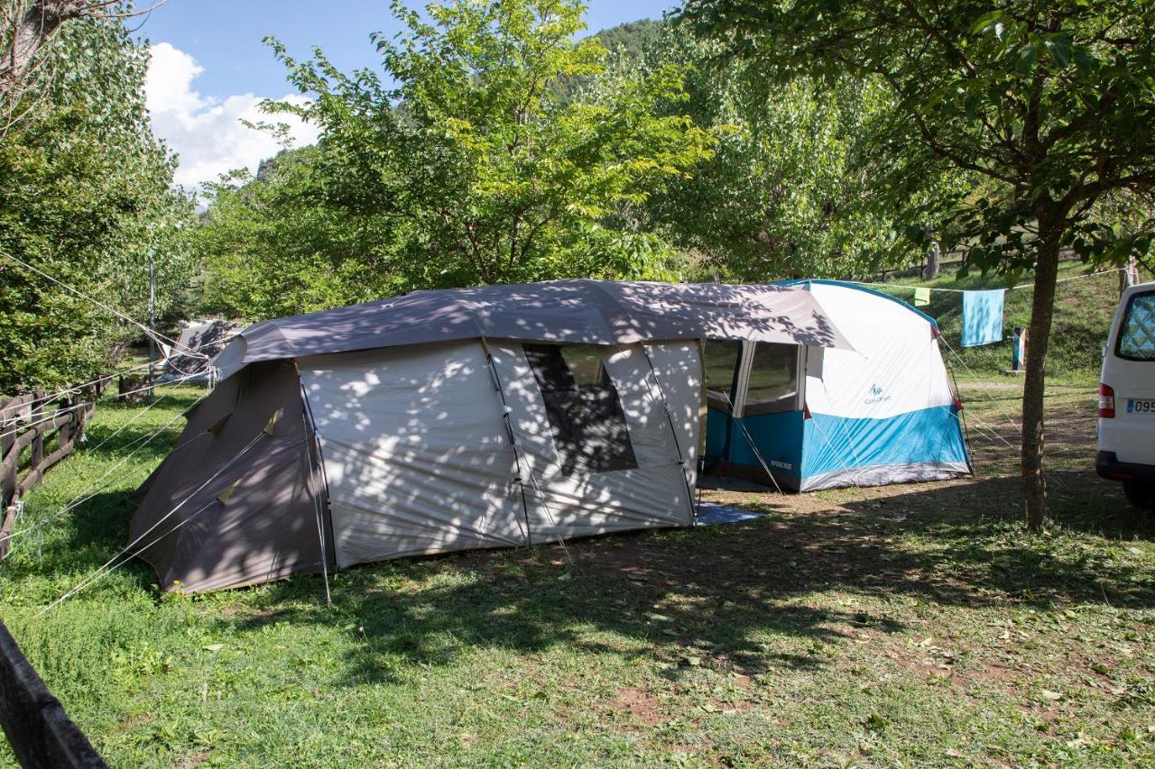 Camping Alta Ribagorca เอลปอนต์ เด ซูเอร์ต ภายนอก รูปภาพ
